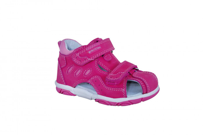detail PROTETIKA, BETY fuxia - dívčí růžové sandály
